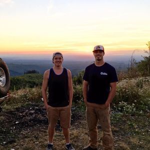 Meet your Posher, Hunter